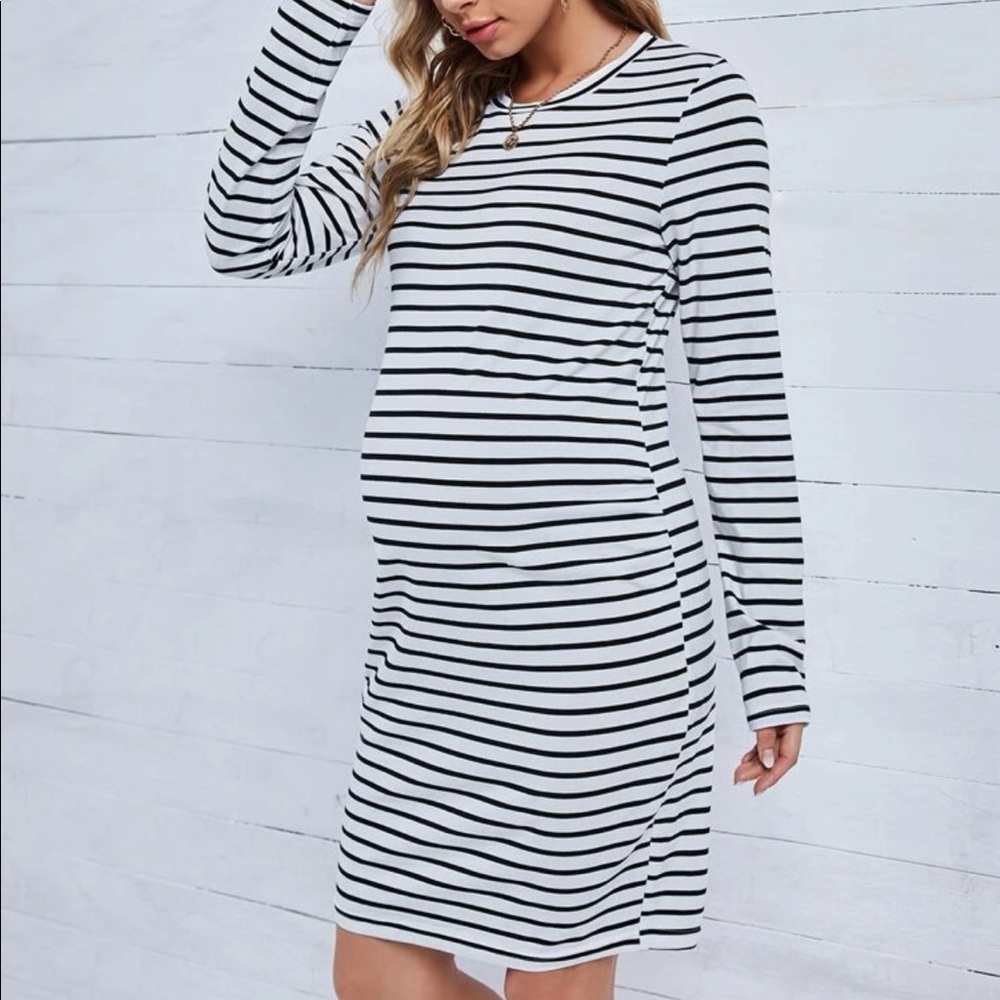 Maternity Dress - Picture 4 of 7